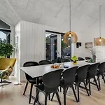 Gorgeous In With Sauna Semesterbostad *