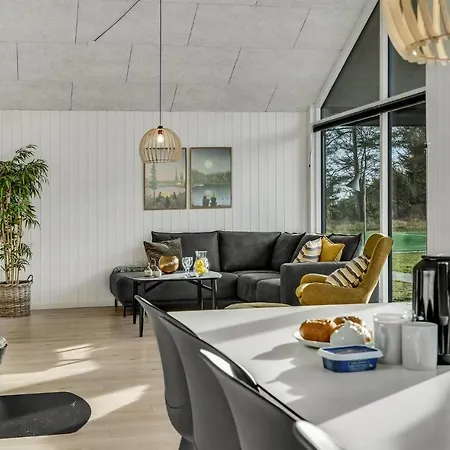 Gorgeous In With Sauna Holiday home