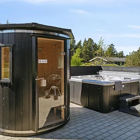 Tatil Evi Amazing Home In Blavand With Sauna Blåvand