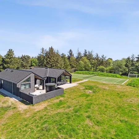 Gorgeous In With Sauna Holiday home Blavand