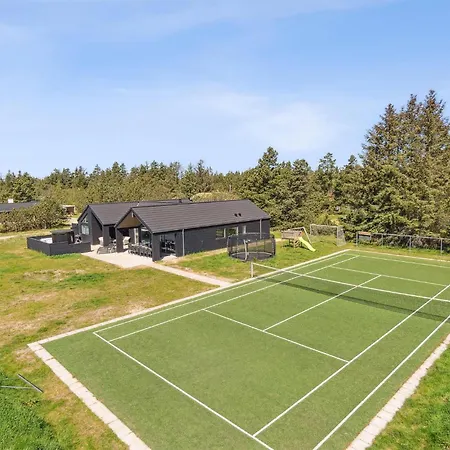 Amazing Home In Blavand With Sauna *